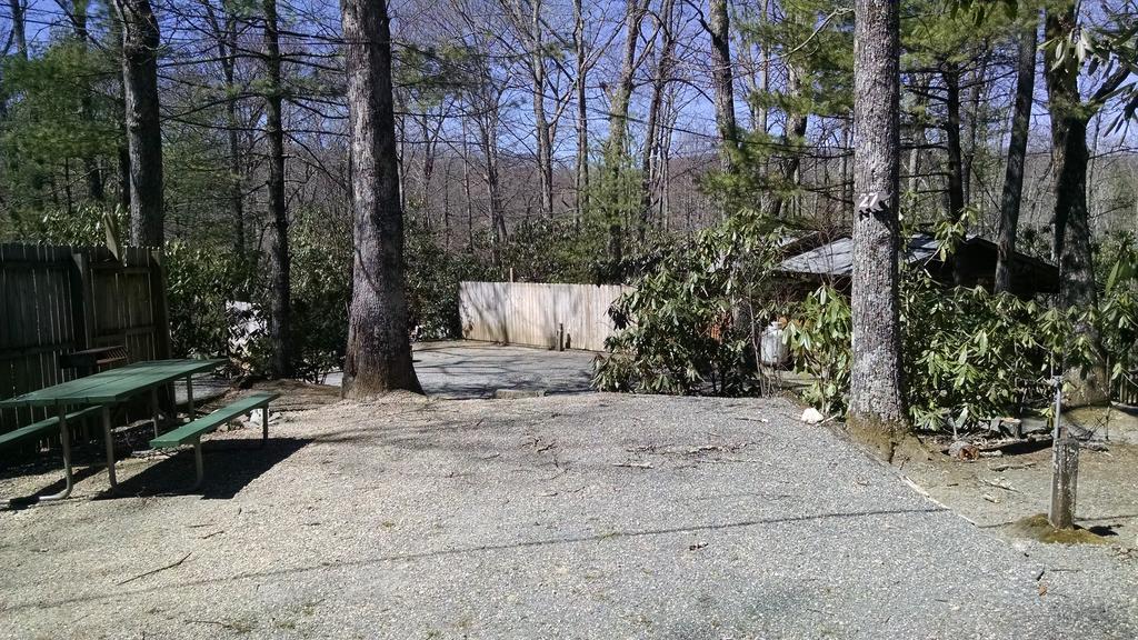 Linville Falls Campground, Rv Park, And Cabins المظهر الخارجي الصورة
