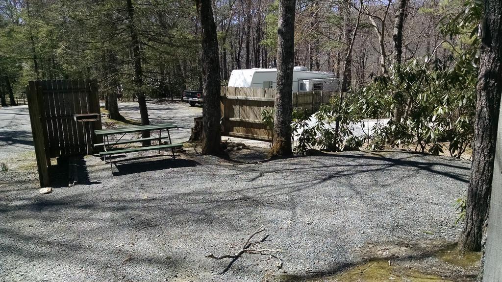 Linville Falls Campground, Rv Park, And Cabins المظهر الخارجي الصورة