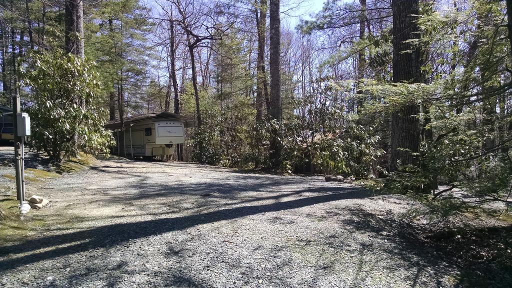 Linville Falls Campground, Rv Park, And Cabins المظهر الخارجي الصورة