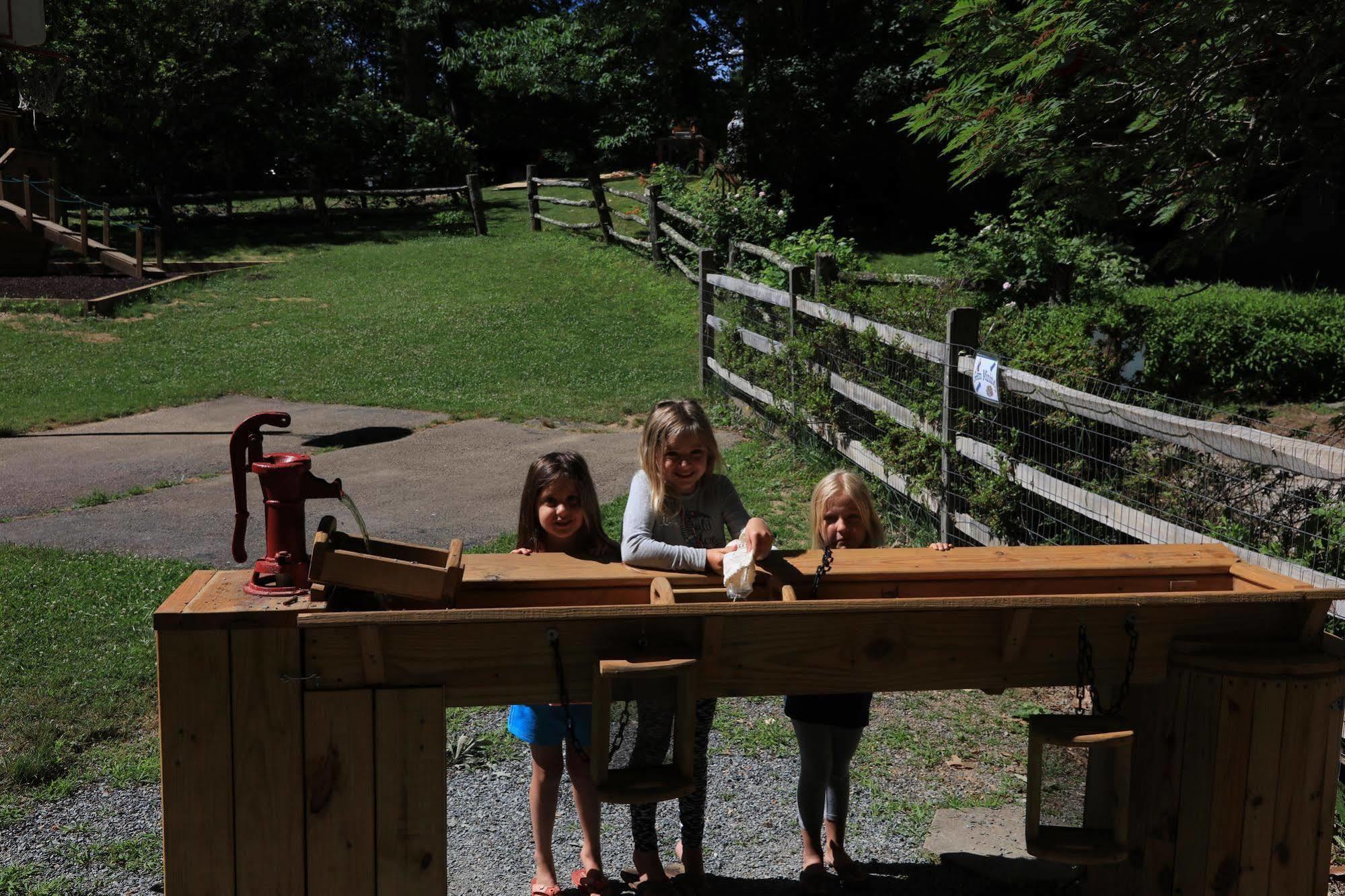 Linville Falls Campground, Rv Park, And Cabins المظهر الخارجي الصورة