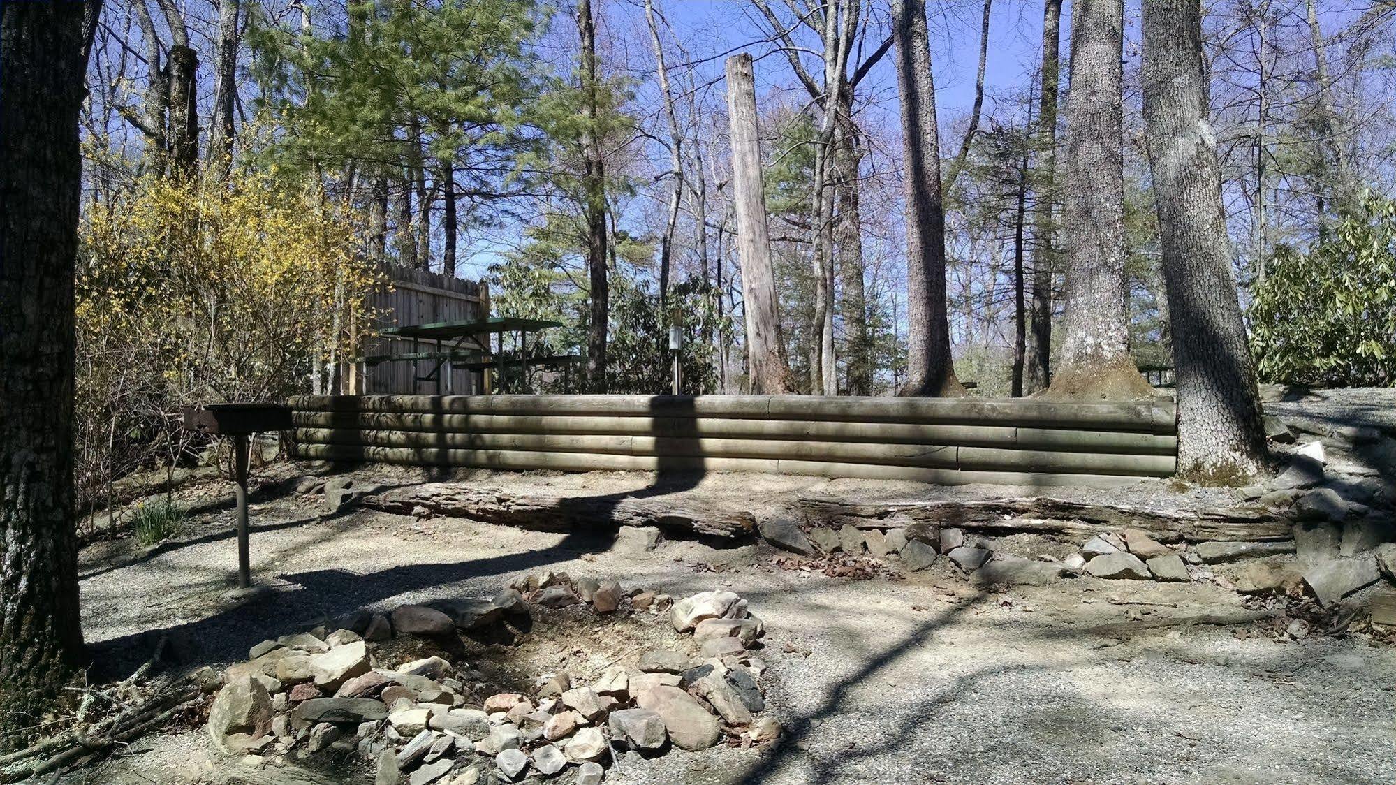Linville Falls Campground, Rv Park, And Cabins المظهر الخارجي الصورة