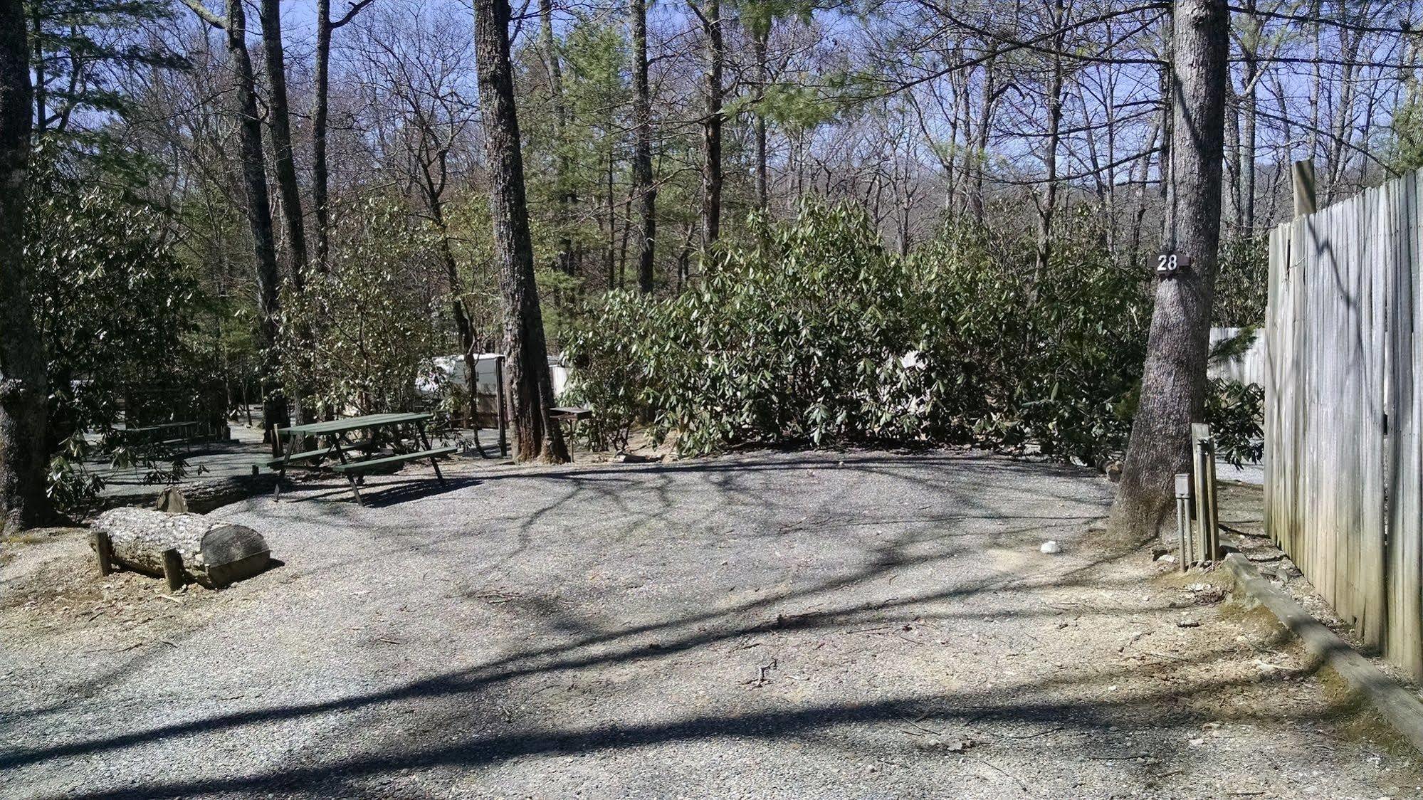 Linville Falls Campground, Rv Park, And Cabins المظهر الخارجي الصورة