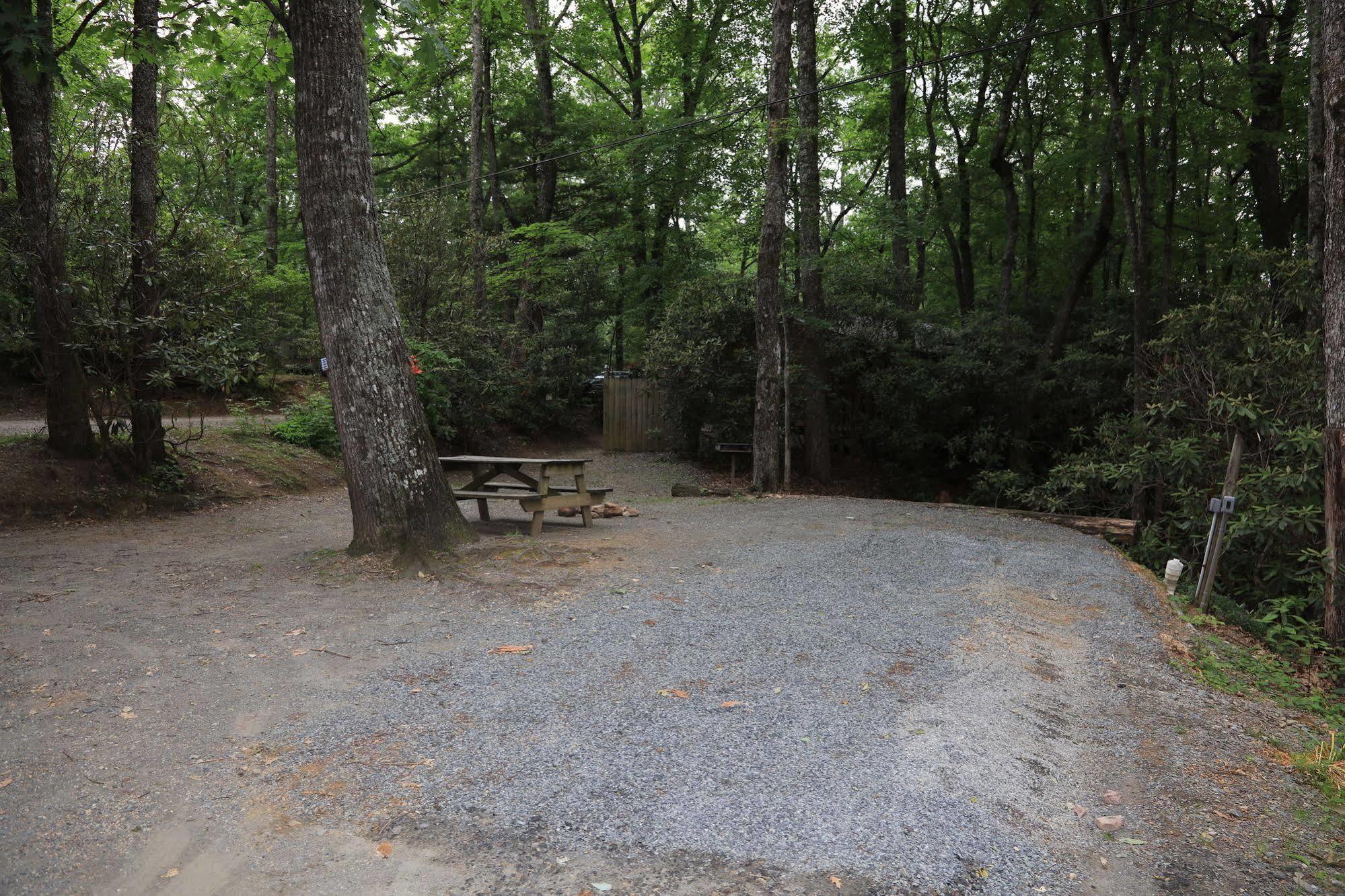 Linville Falls Campground, Rv Park, And Cabins المظهر الخارجي الصورة